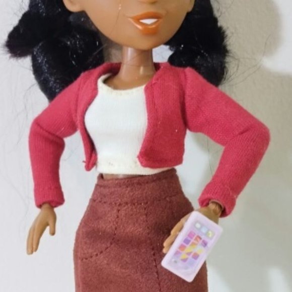 Disney Penny Proud doll with cell phone - Picture 2 of 3